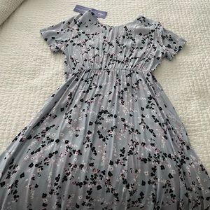 Seraphine light blue summer maternity dress